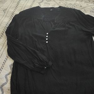 Pimke black blouse
